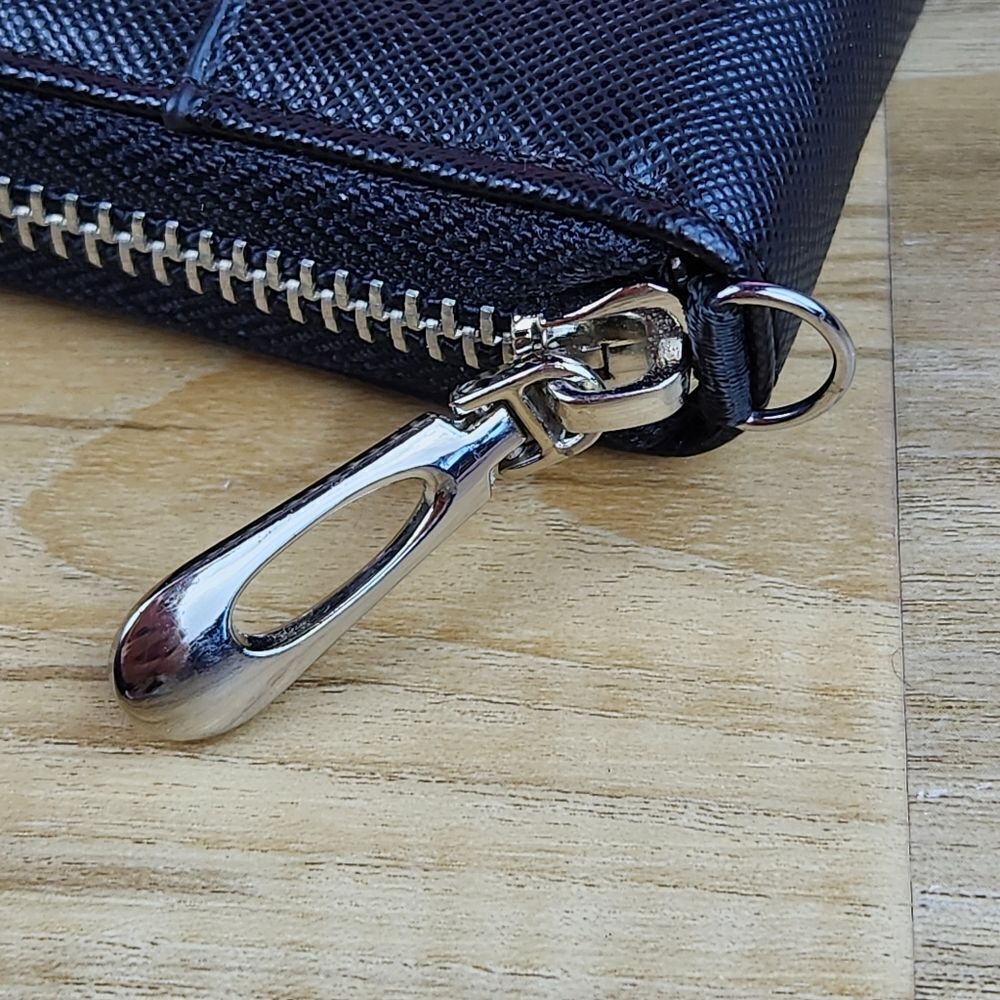 🔸️NWOT Black Faux Leather Refined Cat Wallet/Wristlet - Picture 9 of 9